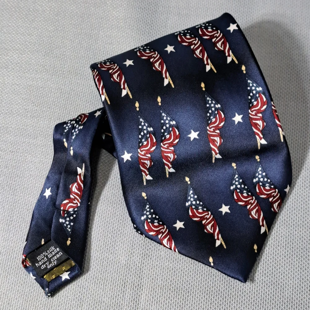 Vintage Stonehenge Men's Tie 100% Silk Tie Patriotic Blue,‎ Red, & White
